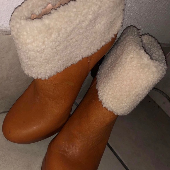 Great condition leather and wool Coach booties. Only worn 2 times - Picture 4 of 5